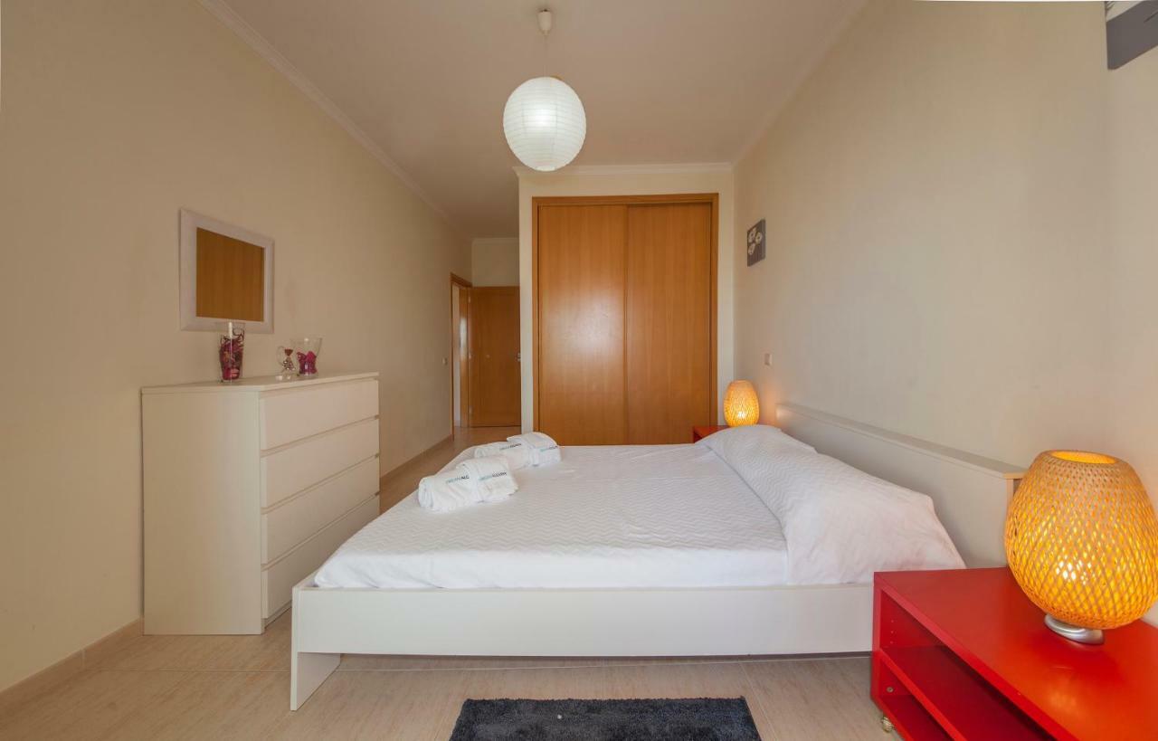 Pangsapuri 70 m² dengan 2 bilik tidur dan 2 bilik mandi peribadi di Praia do Vau Portimao Luaran gambar
