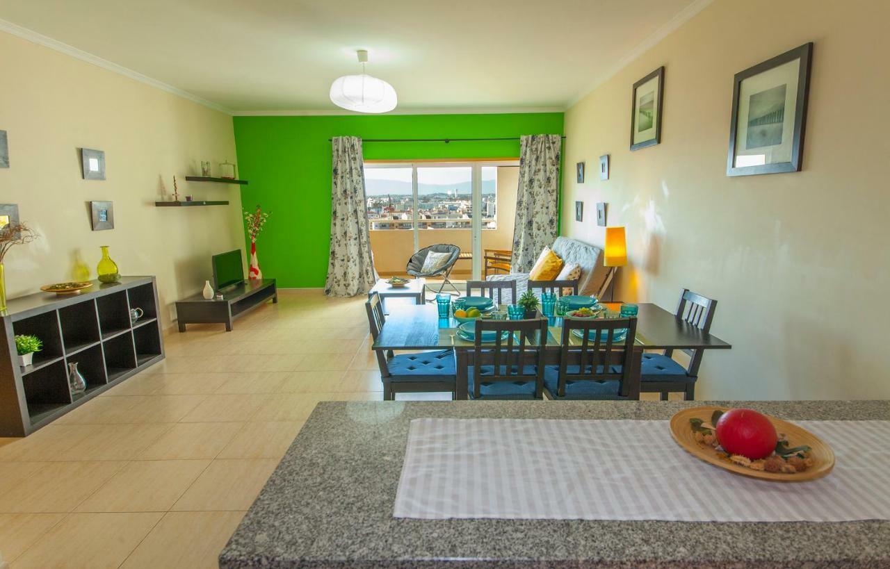 Pangsapuri 70 m² dengan 2 bilik tidur dan 2 bilik mandi peribadi di Praia do Vau Portimao Luaran gambar