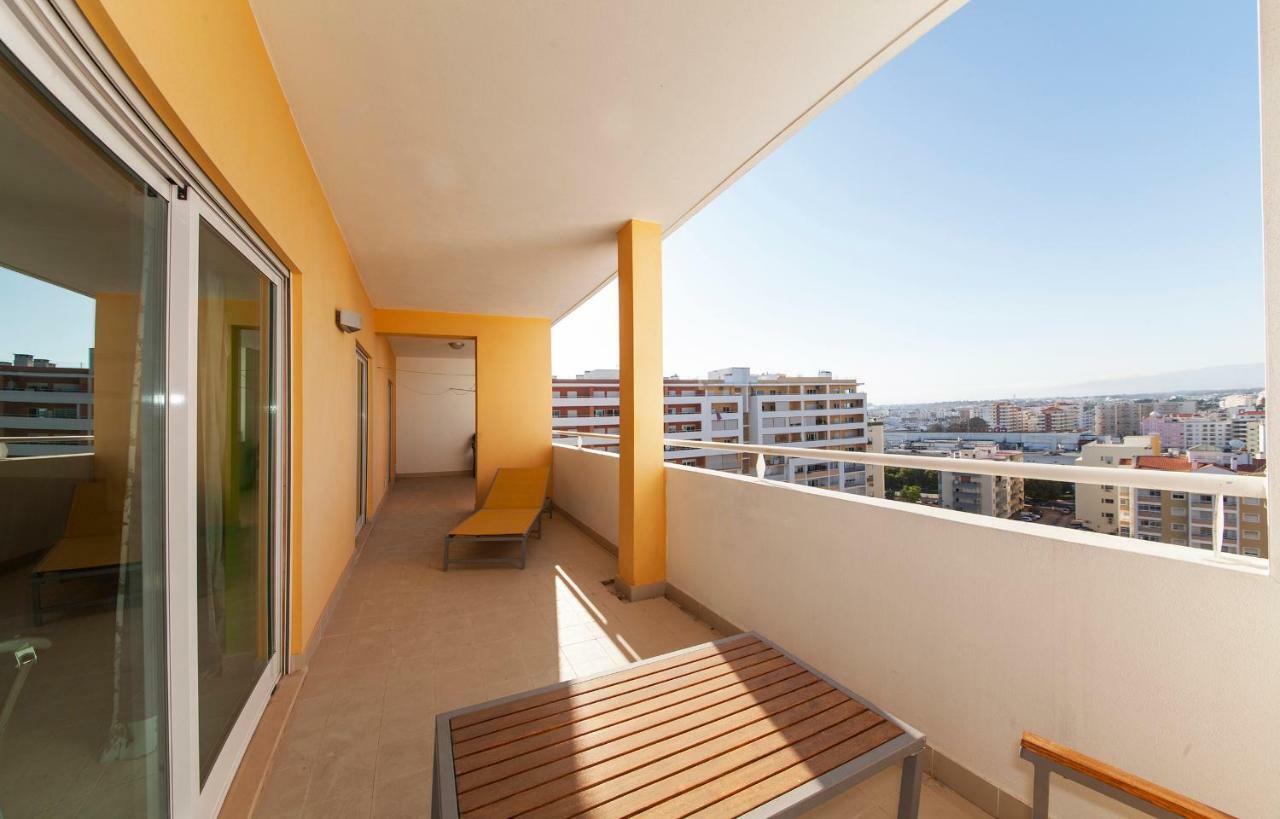 Pangsapuri 70 m² dengan 2 bilik tidur dan 2 bilik mandi peribadi di Praia do Vau Portimao Luaran gambar