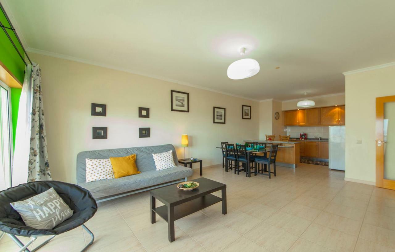 Pangsapuri 70 m² dengan 2 bilik tidur dan 2 bilik mandi peribadi di Praia do Vau Portimao Luaran gambar